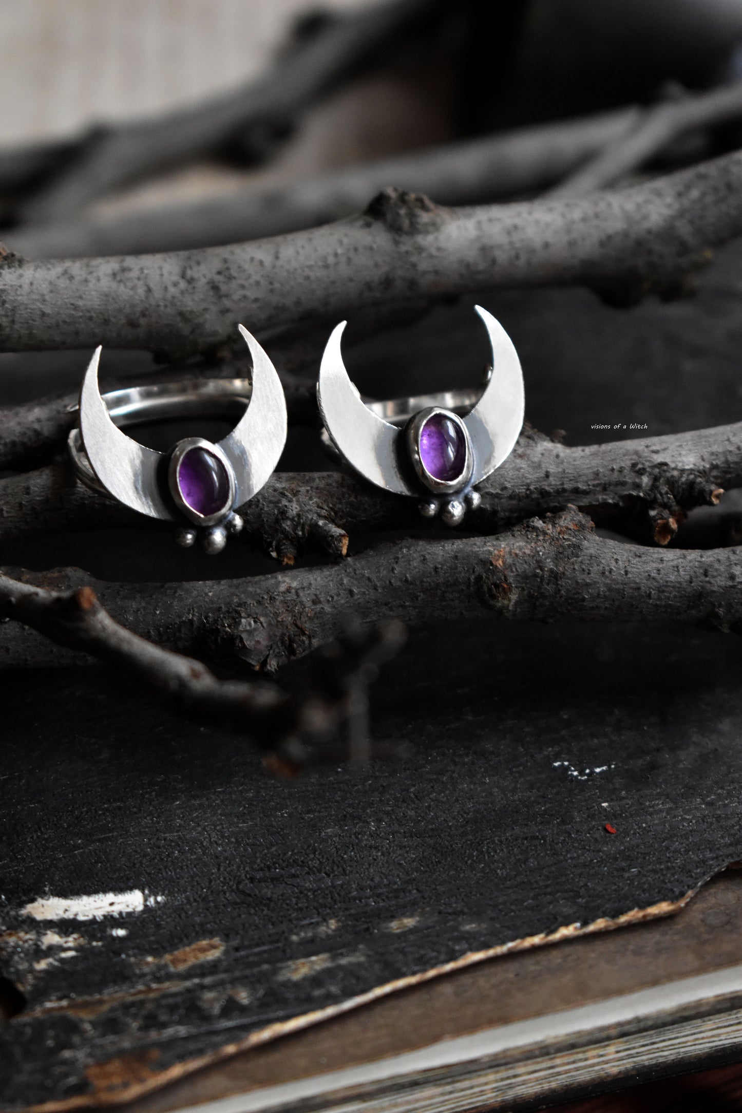 Witch rings with amethyst