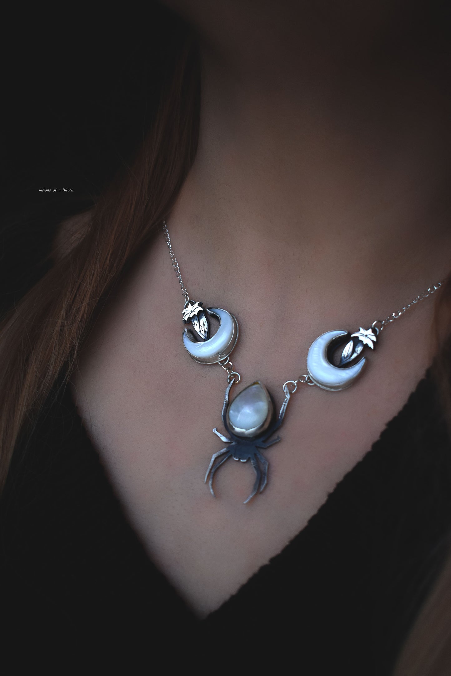 Queen of the night with natural mother-of-pearl